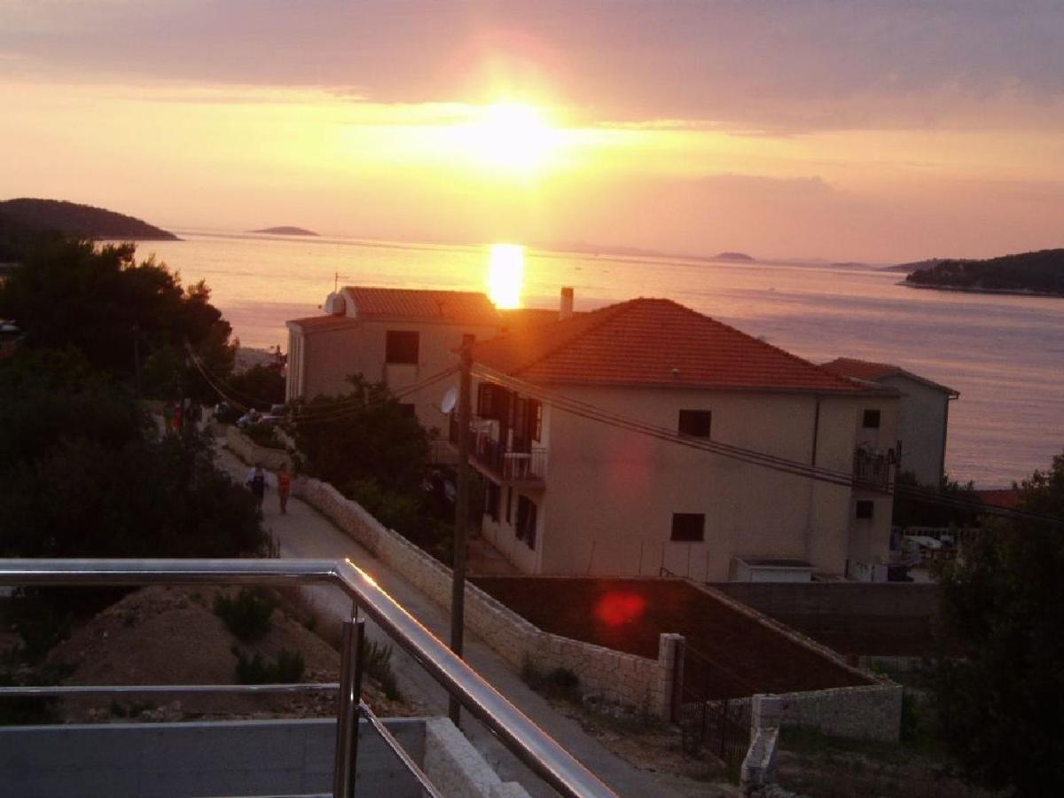 Apartments Ema Razanj Exterior photo